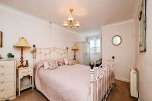 BEDROOM- click for photo gallery